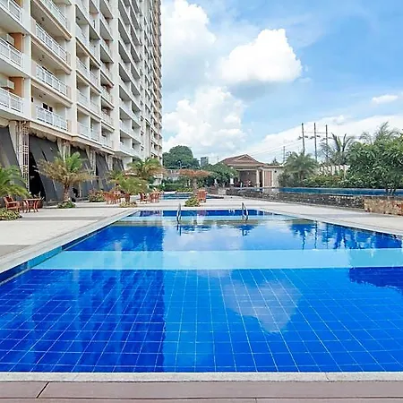 Reddoorz Plus @ Yc Condotel - Viera Residences