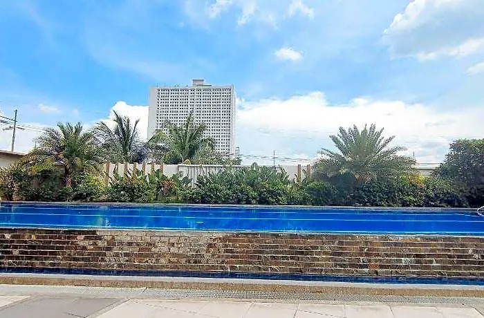 호텔 Reddoorz @ Yc Condotel - Viera Residences