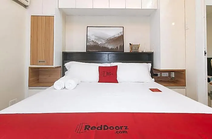 호텔 Reddoorz @ Yc Condotel - Viera Residences