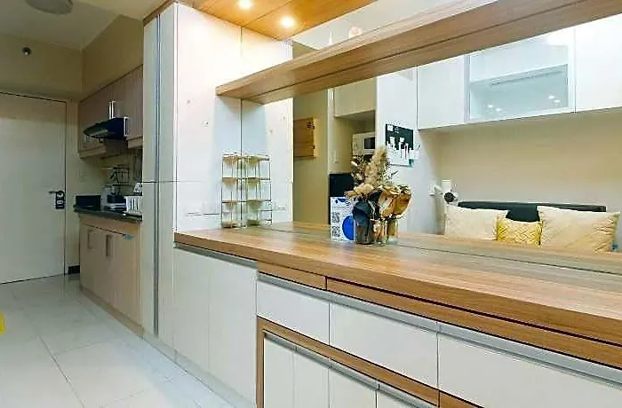 Reddoorz @ Yc Condotel - Viera Residences 마닐라